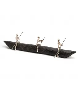 Декорация Pirogue