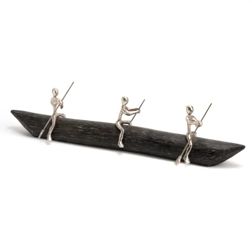 Декорация Pirogue